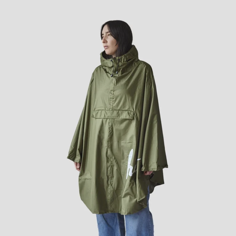 Poncho impermeable resistente lluvia