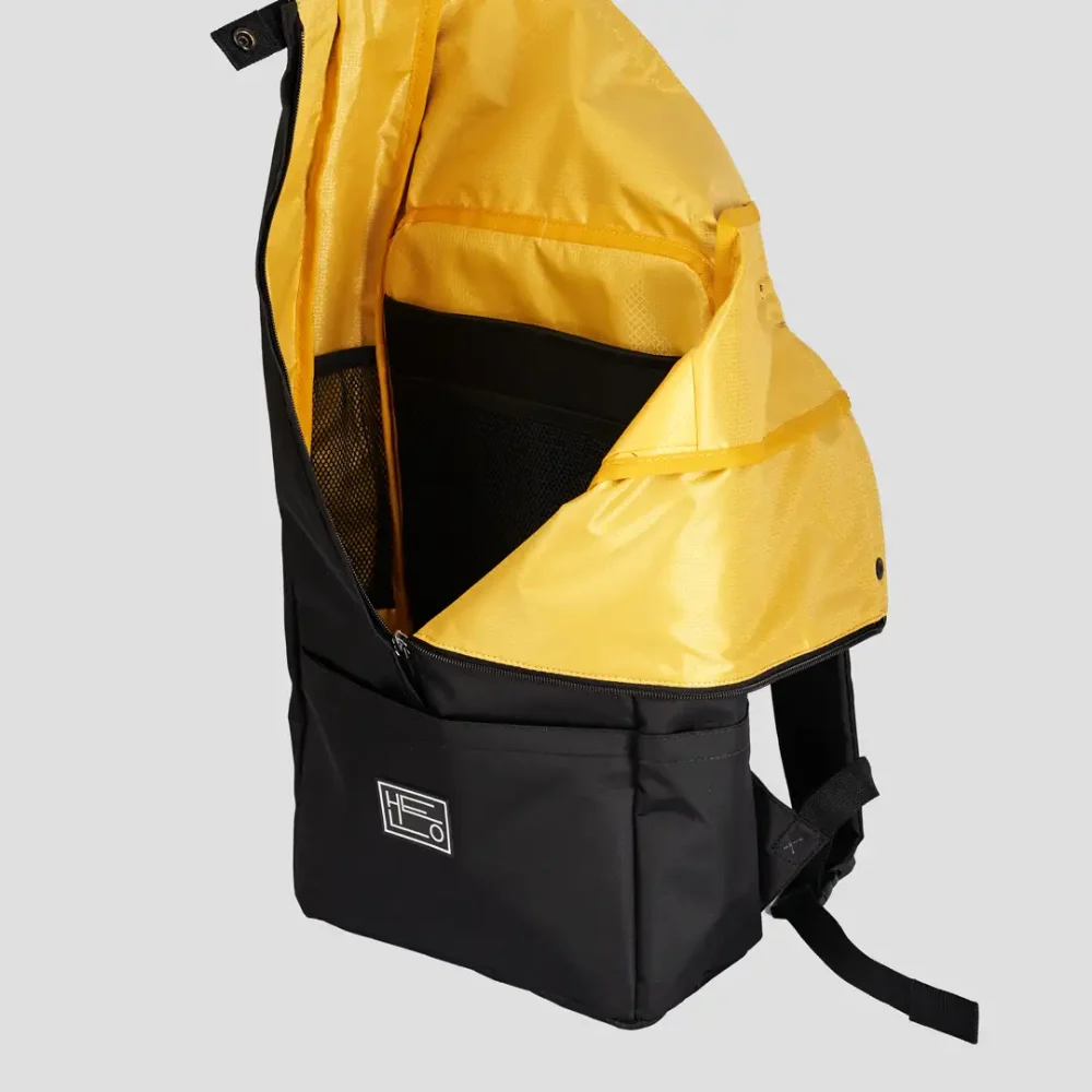 Argo-negra-fondo-gris-008 copia