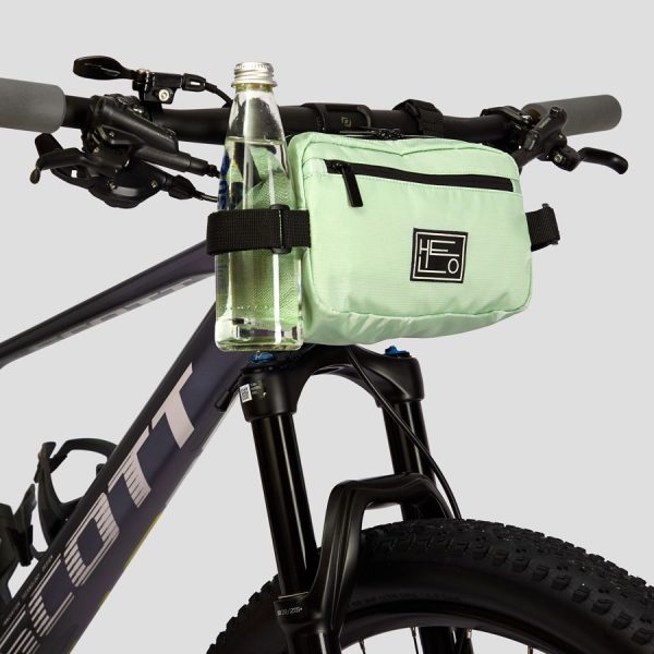 Fatty-menta-fondo-gris-002