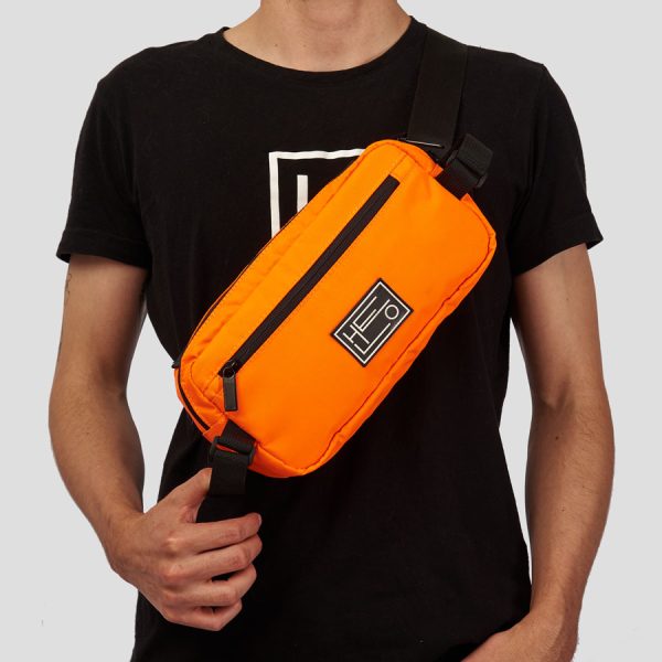Fatty-naranja-fondo-gris-005