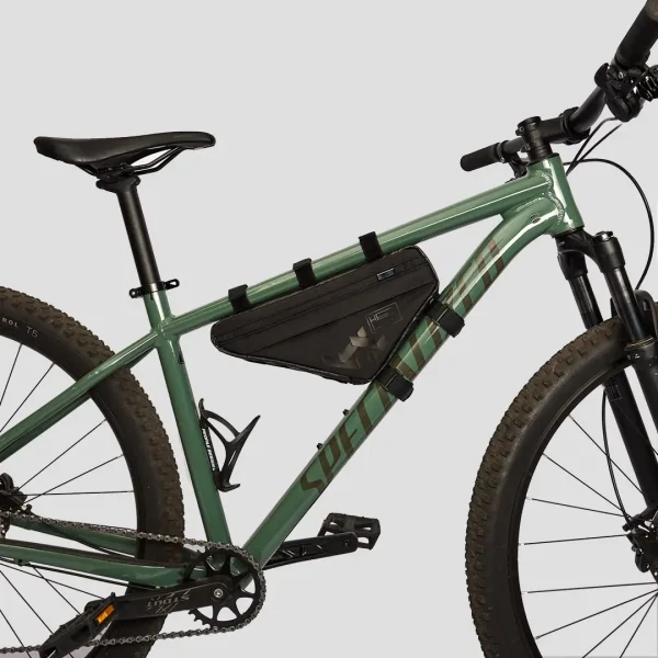 Frame Bag negro - fondo gris 006